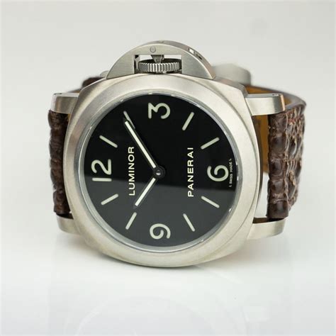 Panerai Luminor Base PAM 176 Review 